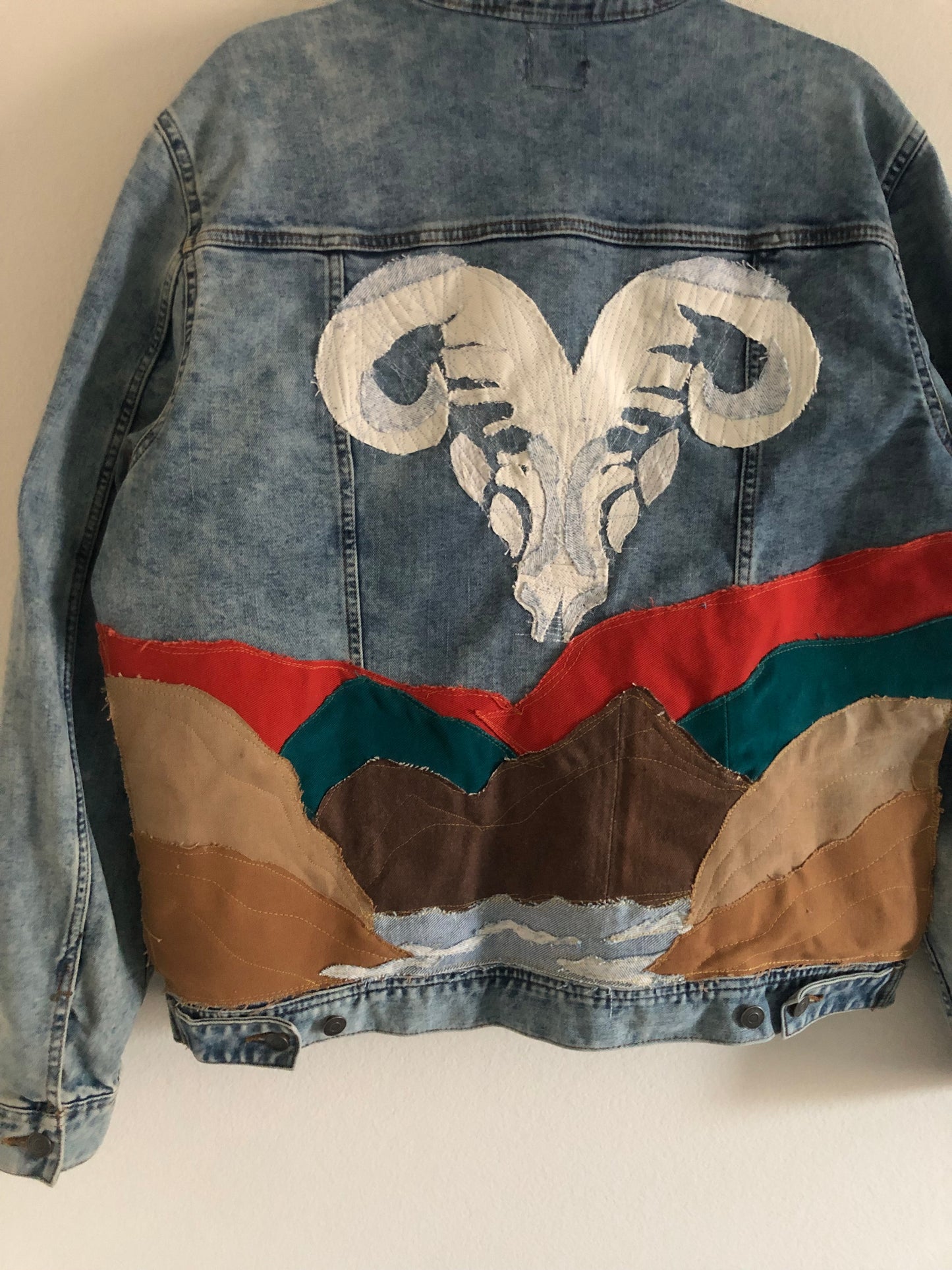 Avalon Horns Jacket (L)