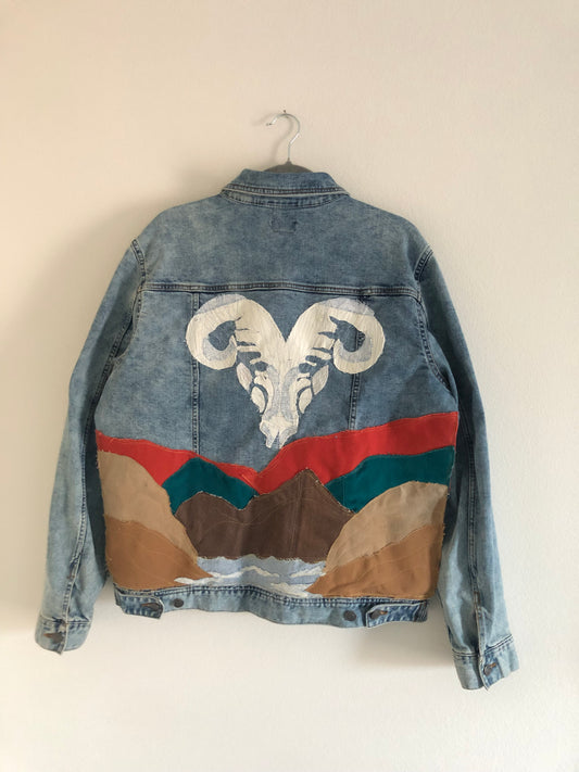 Avalon Horns Jacket (L)